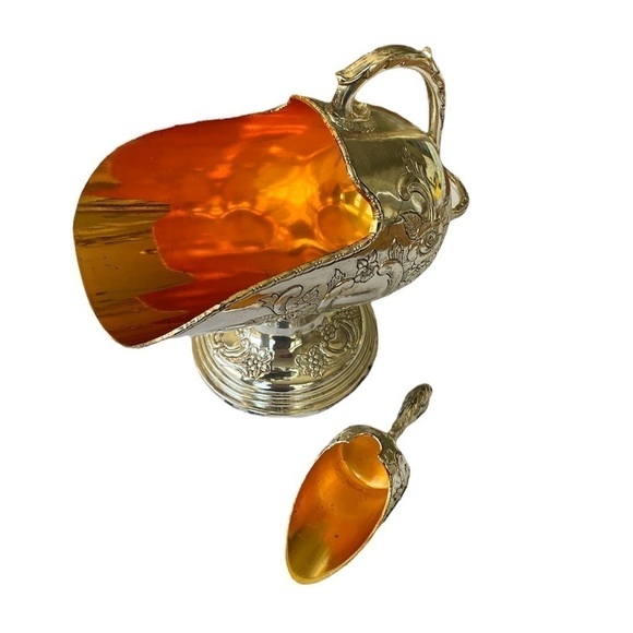 Vintage Raimond Sugar Scuttle with Scoop Silver plate with Zinc Alloy Lining - Picture 5 of 7